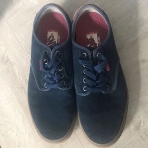 Men’s dark blue Vans Pro, size 11